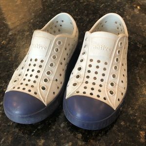 Natives size 9 toddler